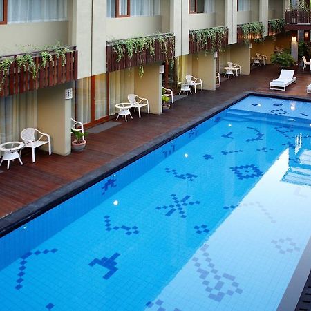 Devata Suites And Residence Legian Exteriér fotografie