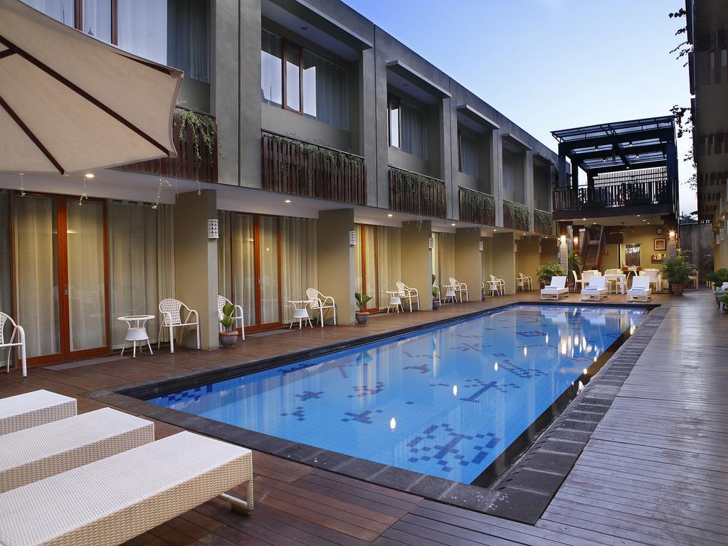Devata Suites And Residence Legian Exteriér fotografie
