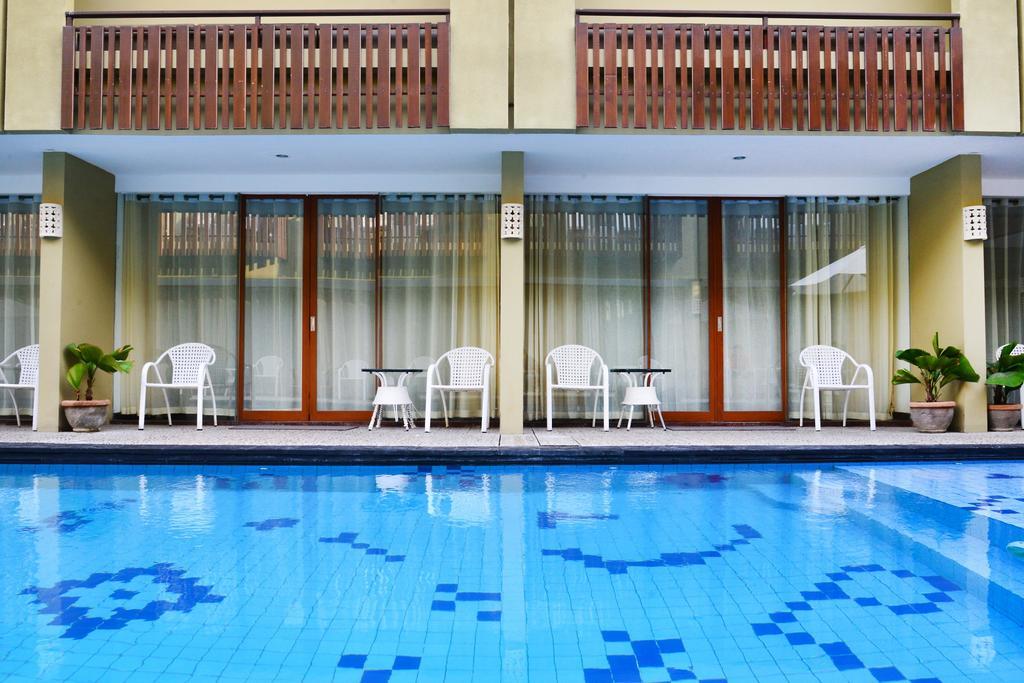 Devata Suites And Residence Legian Exteriér fotografie