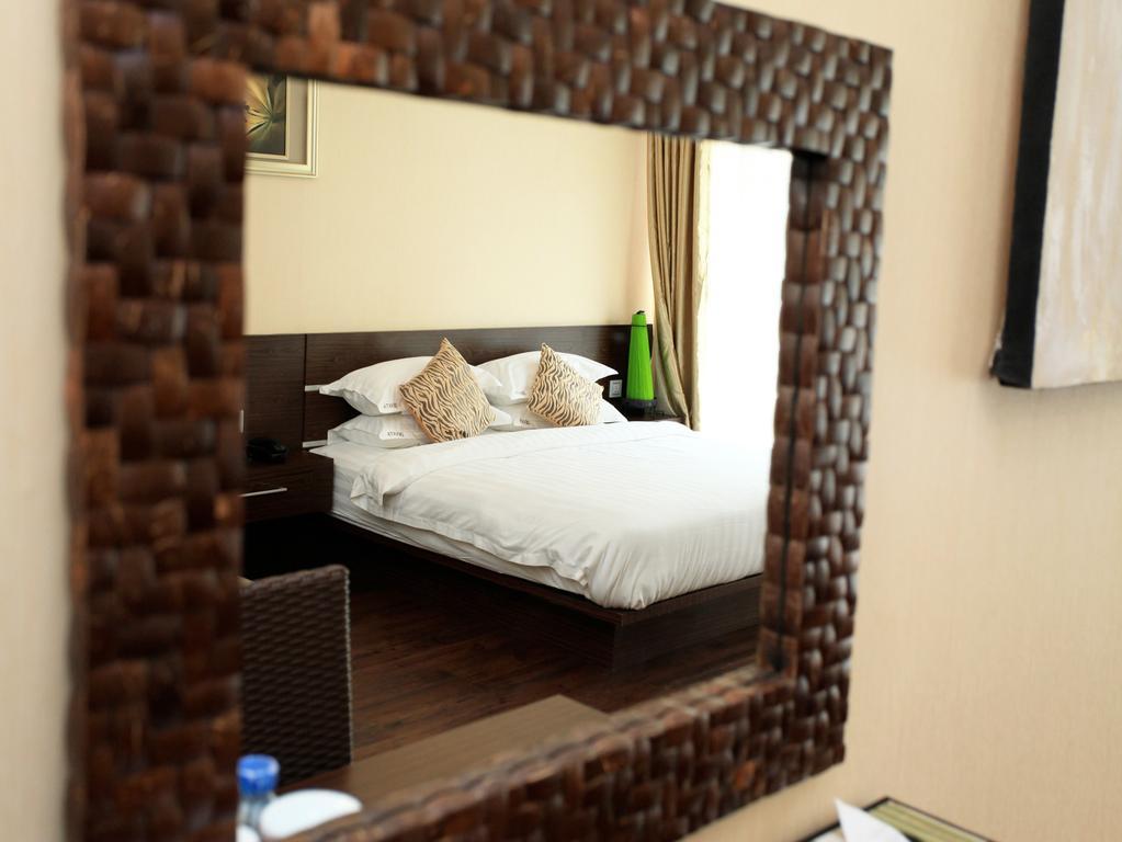 Devata Suites And Residence Legian Pokoj fotografie