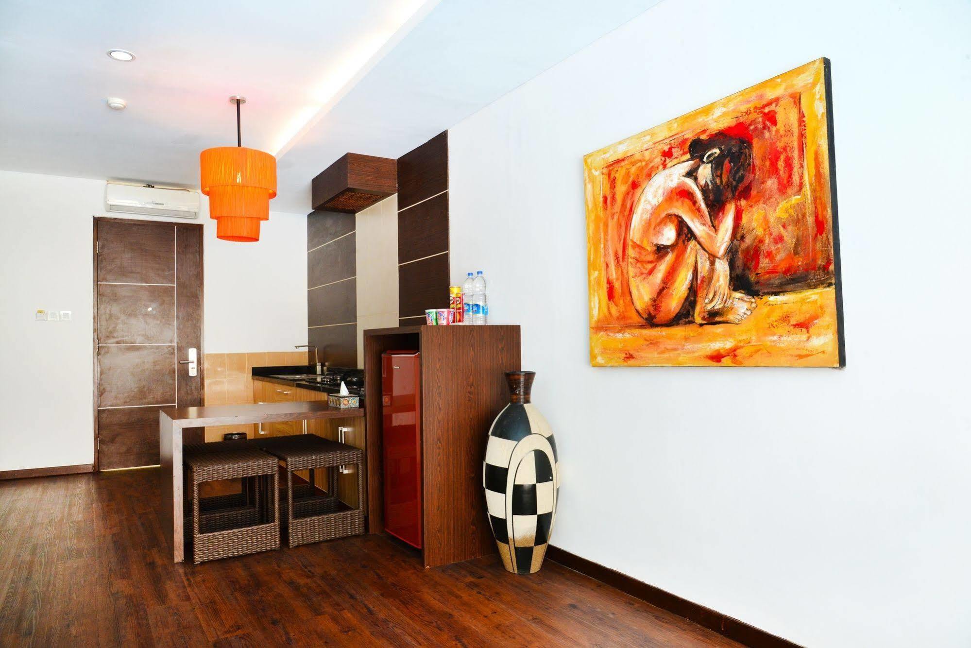 Devata Suites And Residence Legian Exteriér fotografie