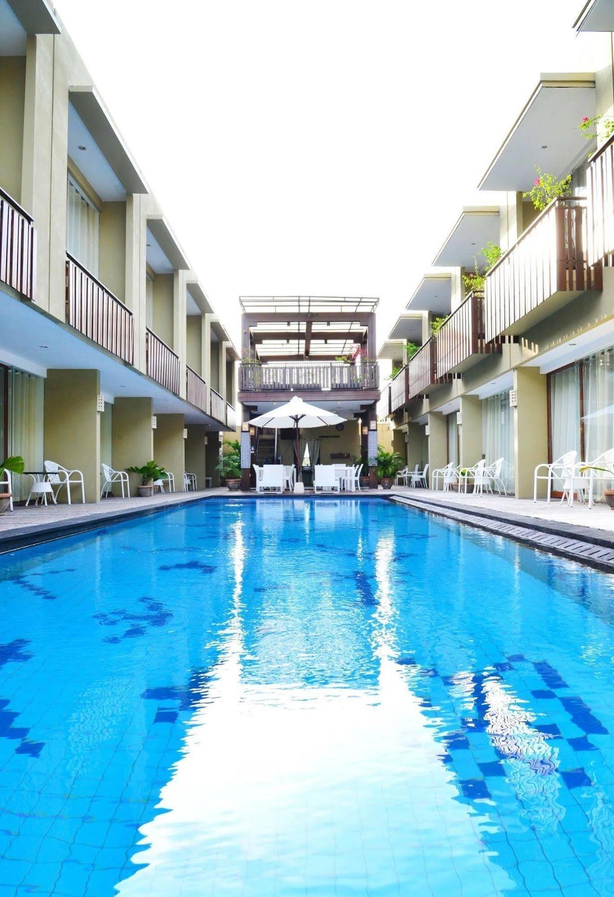 Devata Suites And Residence Legian Exteriér fotografie