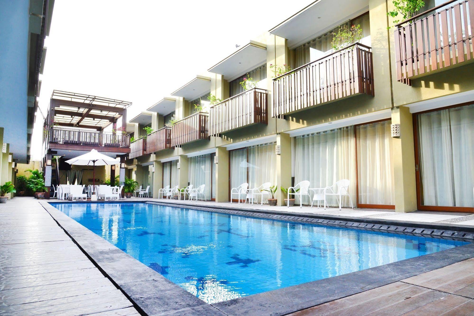 Devata Suites And Residence Legian Exteriér fotografie