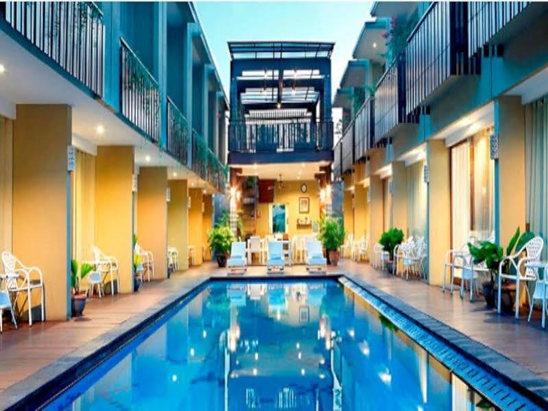 Devata Suites And Residence Legian Exteriér fotografie